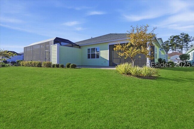 Building Photo - 155 Weekend Ave