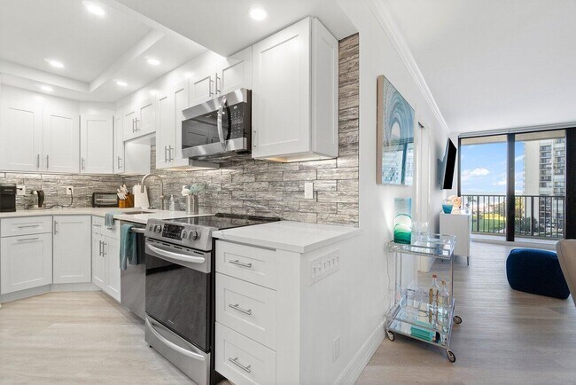 Building Photo - 200 Ocean Trail Way