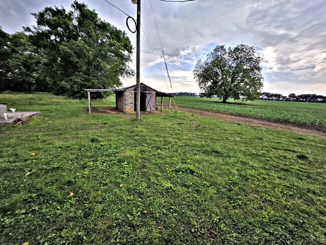 Building Photo - HOUSE FOR RENT - COURTLAND