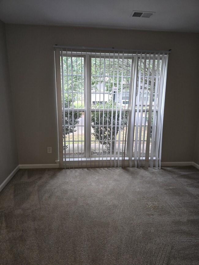 Building Photo - 7434 Stone Mountain Ct