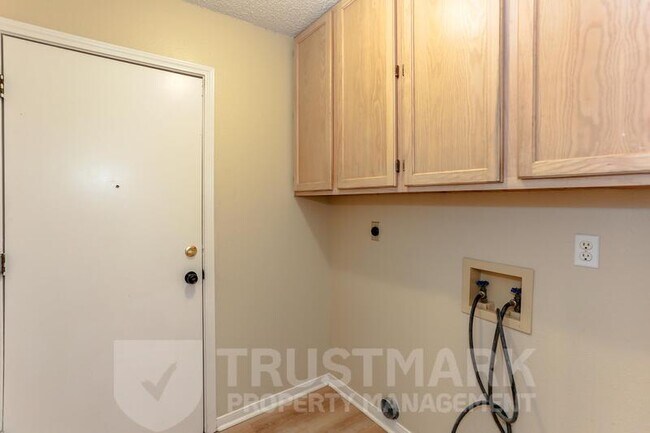 Building Photo - 4805 Frontier Trail