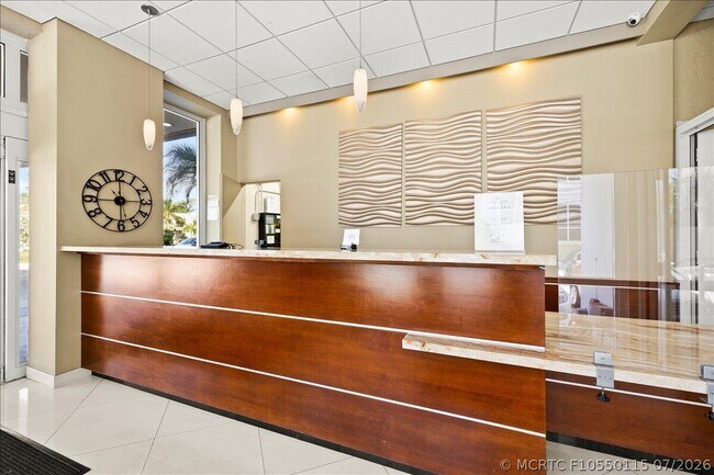 Building Photo - 4250 Galt Ocean Dr