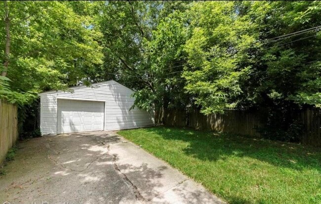 Building Photo - 7291 Faust Ave