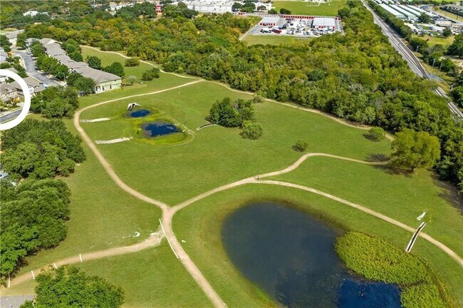 Hiking trails and pond - 1607 Kemah Dr
