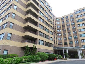 Building Photo - 101 S Raleigh Ave