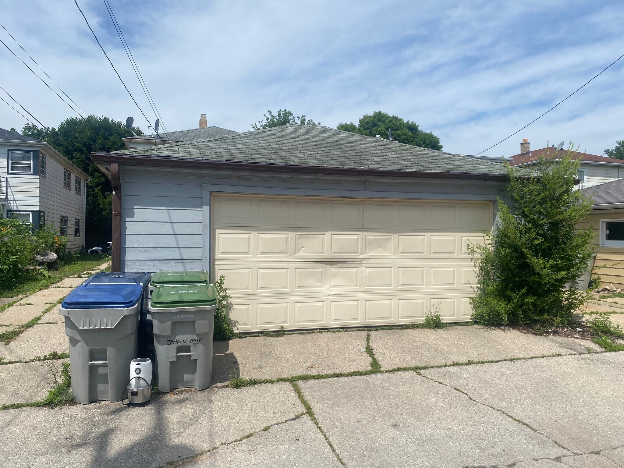 Building Photo - 3536 N 85th St