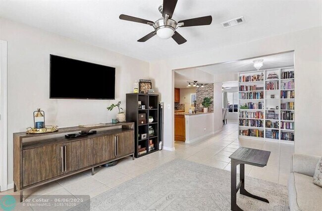 Building Photo - 5836 Rambler Rose Way