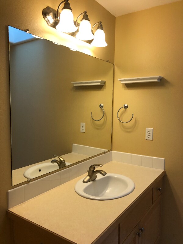 Building Photo - 7503 NE 61st Way