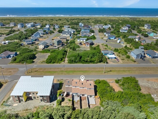 Building Photo - 946 Ocean Shores Blvd SW