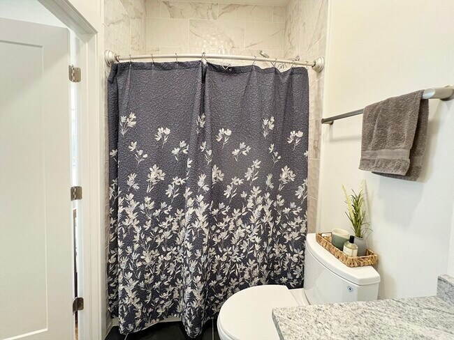 Building Photo - 46 Geneva St