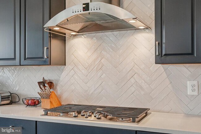 Building Photo - 101 Milvian Wy SE