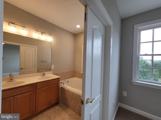 Building Photo - 11837 Whitworth Cannon Ln