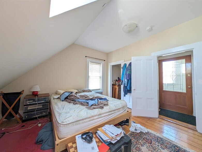 Building Photo - 36 Orchard St