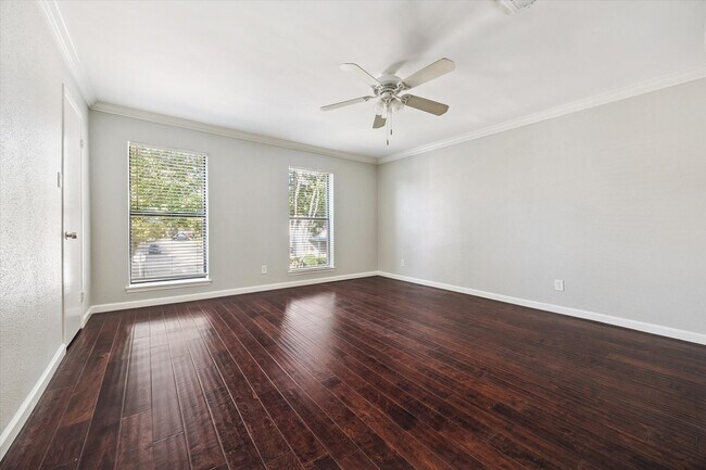 Building Photo - 3809 Wakeforest St