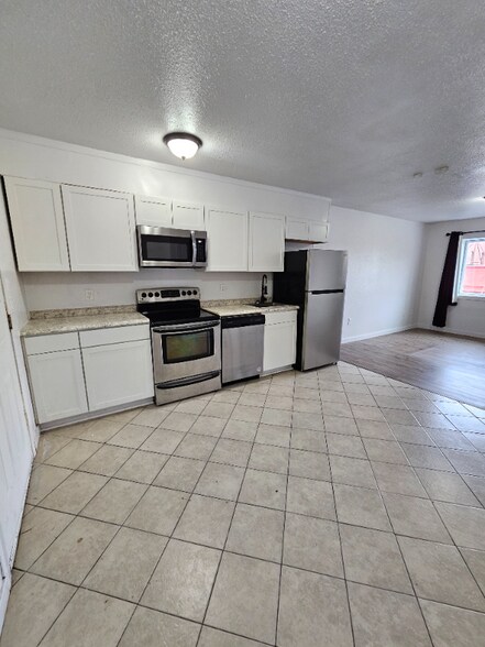 Building Photo - 318 N Tower Ave