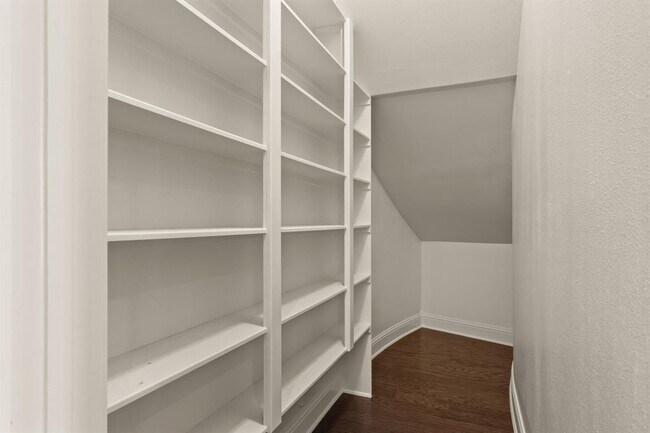 Building Photo - 16916 W Caramel Apple Trail