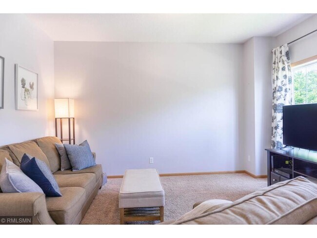 Building Photo - 2828 Faulkner Dr