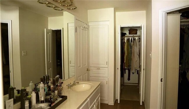 Building Photo - 3103 Mistywood Cir