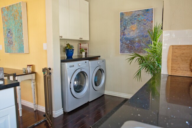 Building Photo - 141 S Brighton St