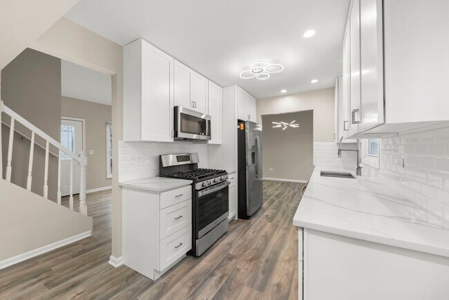 Building Photo - 1057 Bothwell Cir