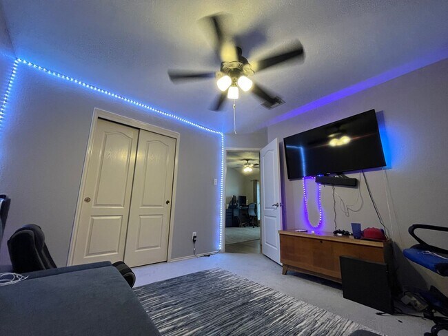 Building Photo - Spacious 3/2.5 in Anderson Mill with AMAZI...
