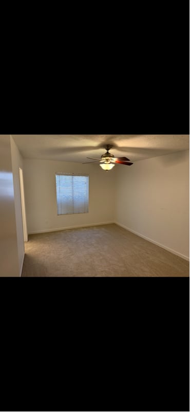 Building Photo - 807 W Palomino Dr