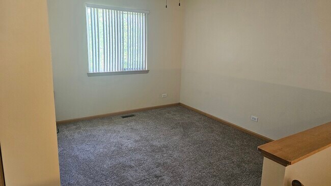 Building Photo - 1514 Meadowsedge Ln