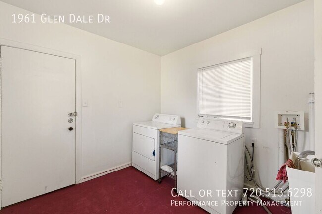 Building Photo - 1961 Glen Dale Dr