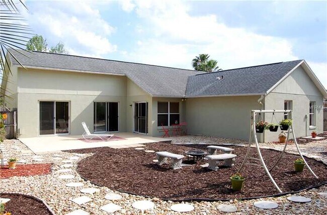 Building Photo - 2832 Oak Shore Rd