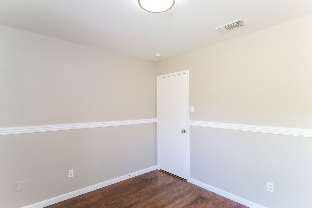 Building Photo - 704 Mimosa Trail