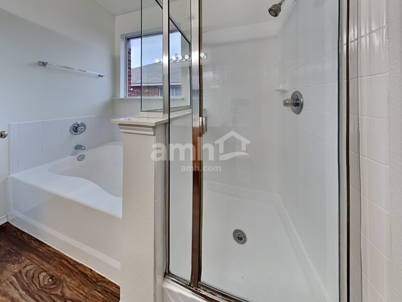 Building Photo - 5312 Bison Ct