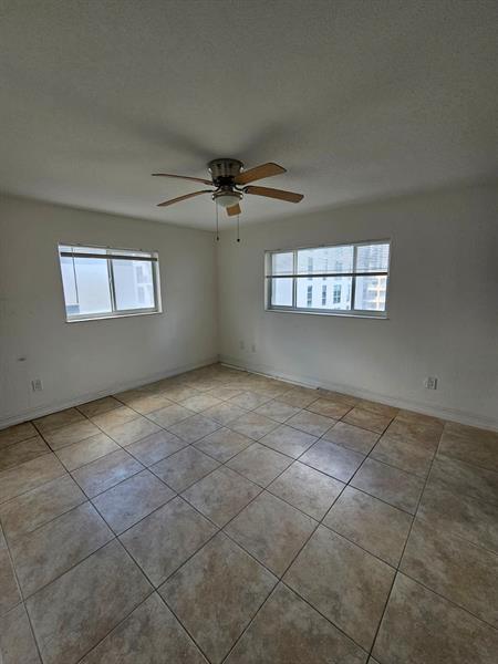 Building Photo - 677 NE 24th St