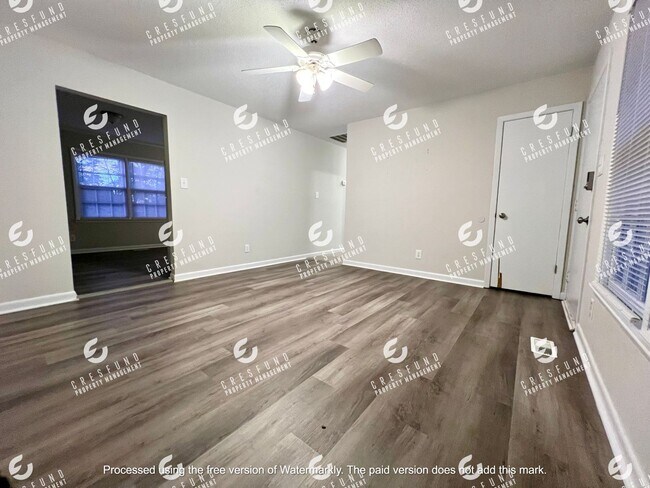 Building Photo - 3BR with Fenced Backyard - READY FOR MOVE IN TODAY!
