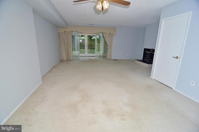 Building Photo - 21 Twin Brooks Dr