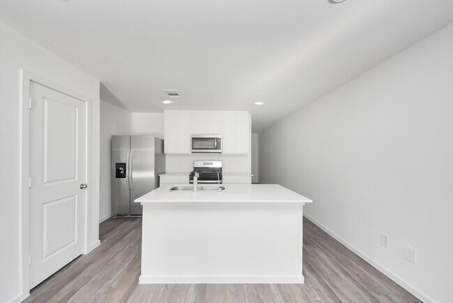 Building Photo - 14315 Leafy Willow Dr