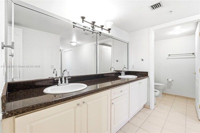 Building Photo - 280 SW 20th Rd