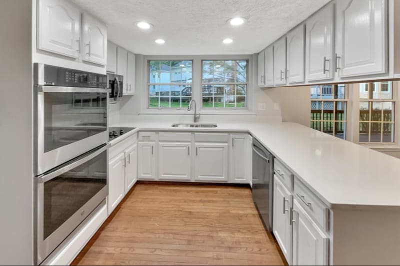 Building Photo - 4 Pembrooke View Ct