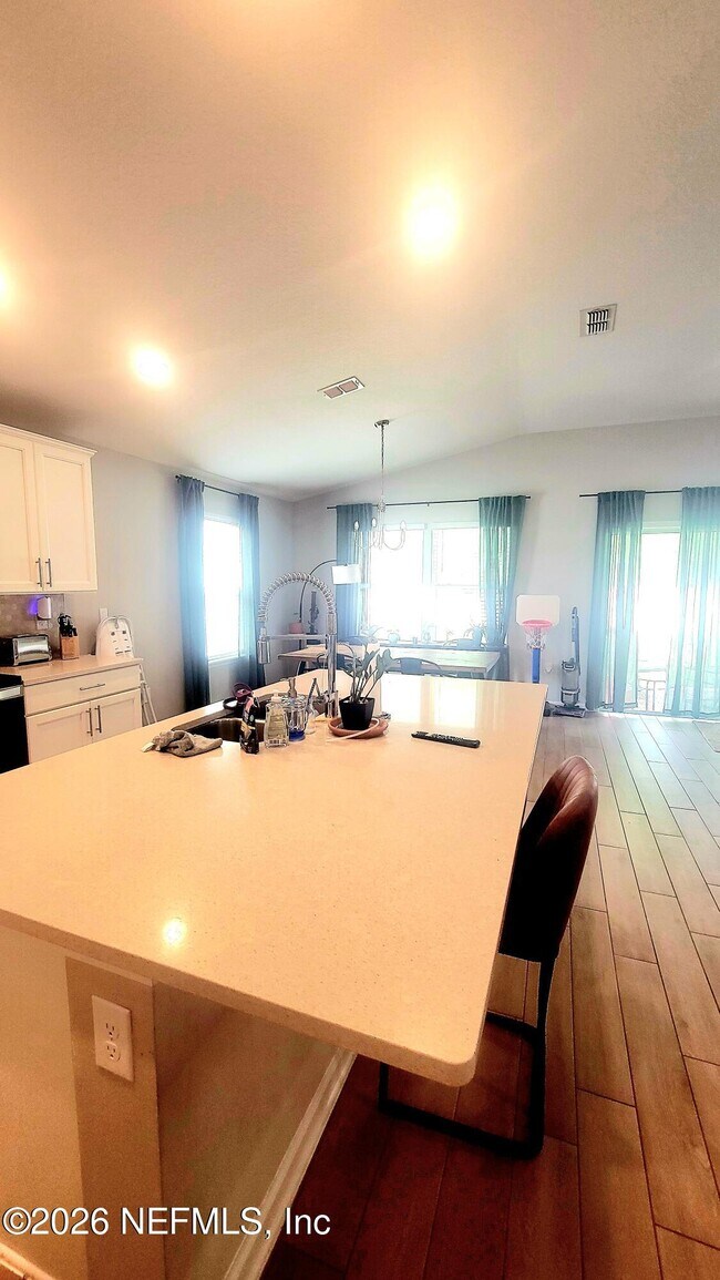 Building Photo - 7882 Island Fox Rd