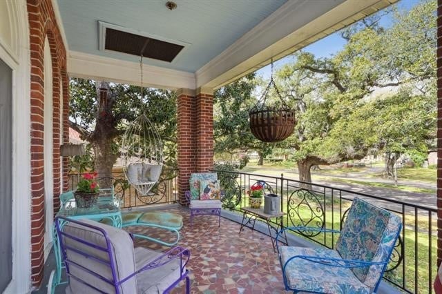 Building Photo - 3570 Gentilly Blvd