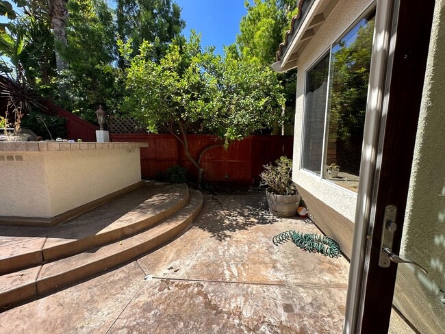 Building Photo - Stunning La Costa Valley Furnished Home