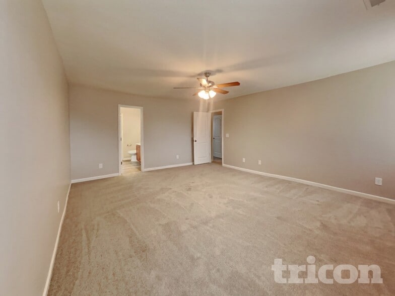 Building Photo - 27 Anna Maria Ct