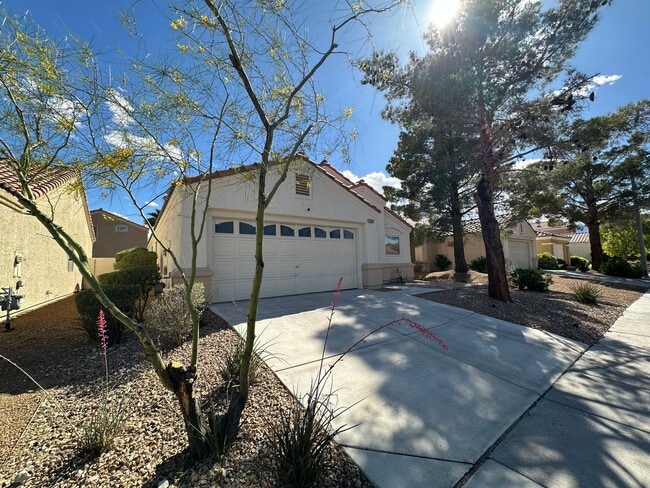Building Photo - Buffalo & Lake Mead