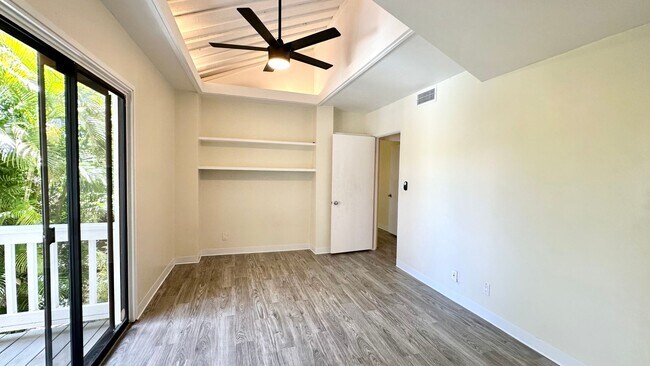 Building Photo - 3643 Diamond Head Rd