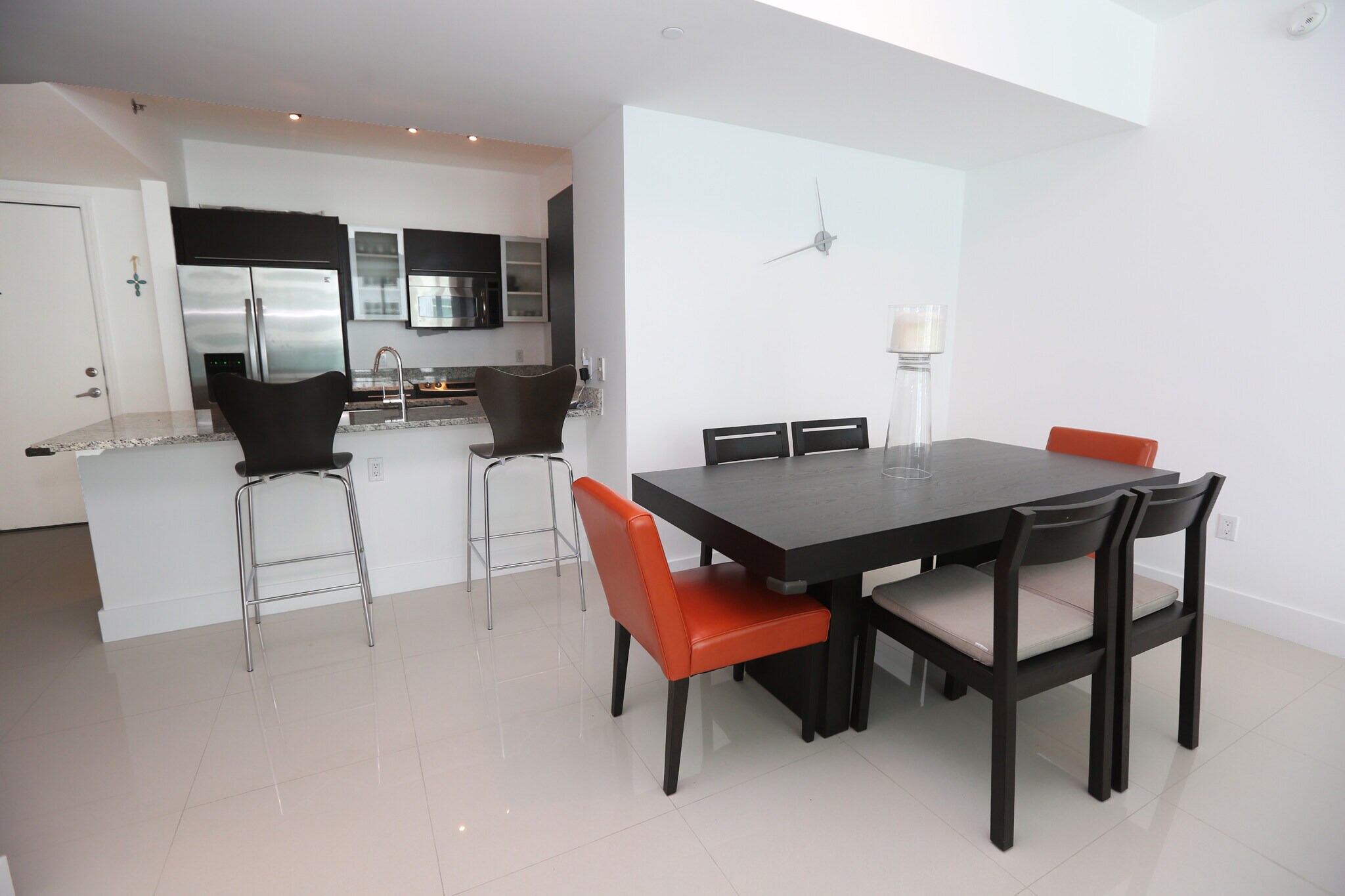 Building Photo - 950 Brickell Bay Dr