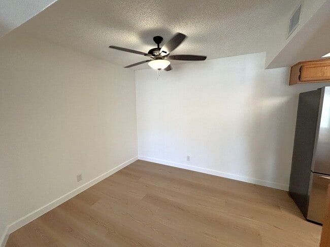 Building Photo - 85 COUNTRY MILE RD POMONA 91766 (2 BED / 2...