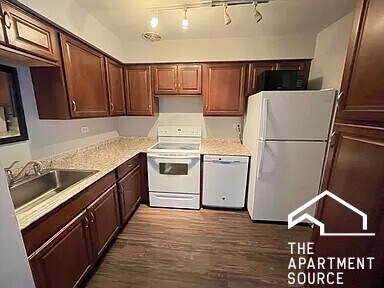 Building Photo - 744 W Gordon Terrace