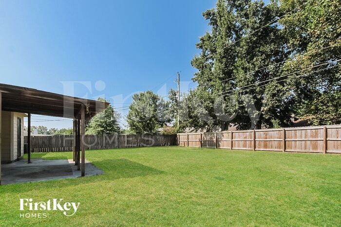 Building Photo - 4622 Crestfield Rd