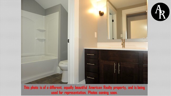 Building Photo - 142 Garfield Ave NW