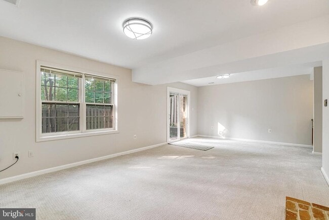 Building Photo - 2131 Kings Mill Ct