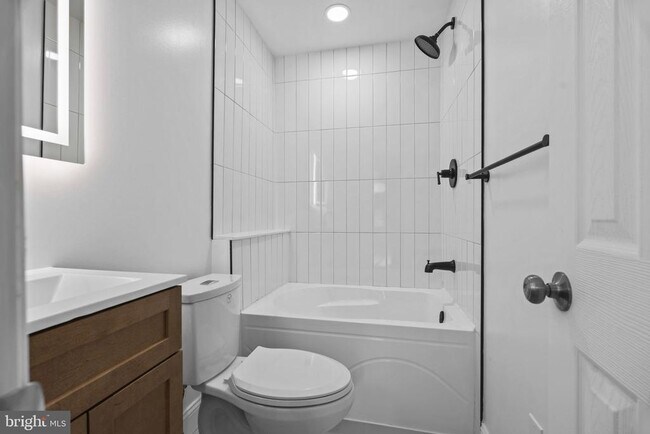 Building Photo - 3095 Witte St